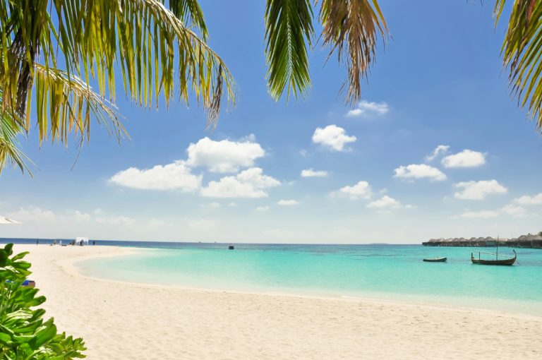 is fiji or maldives cheaper