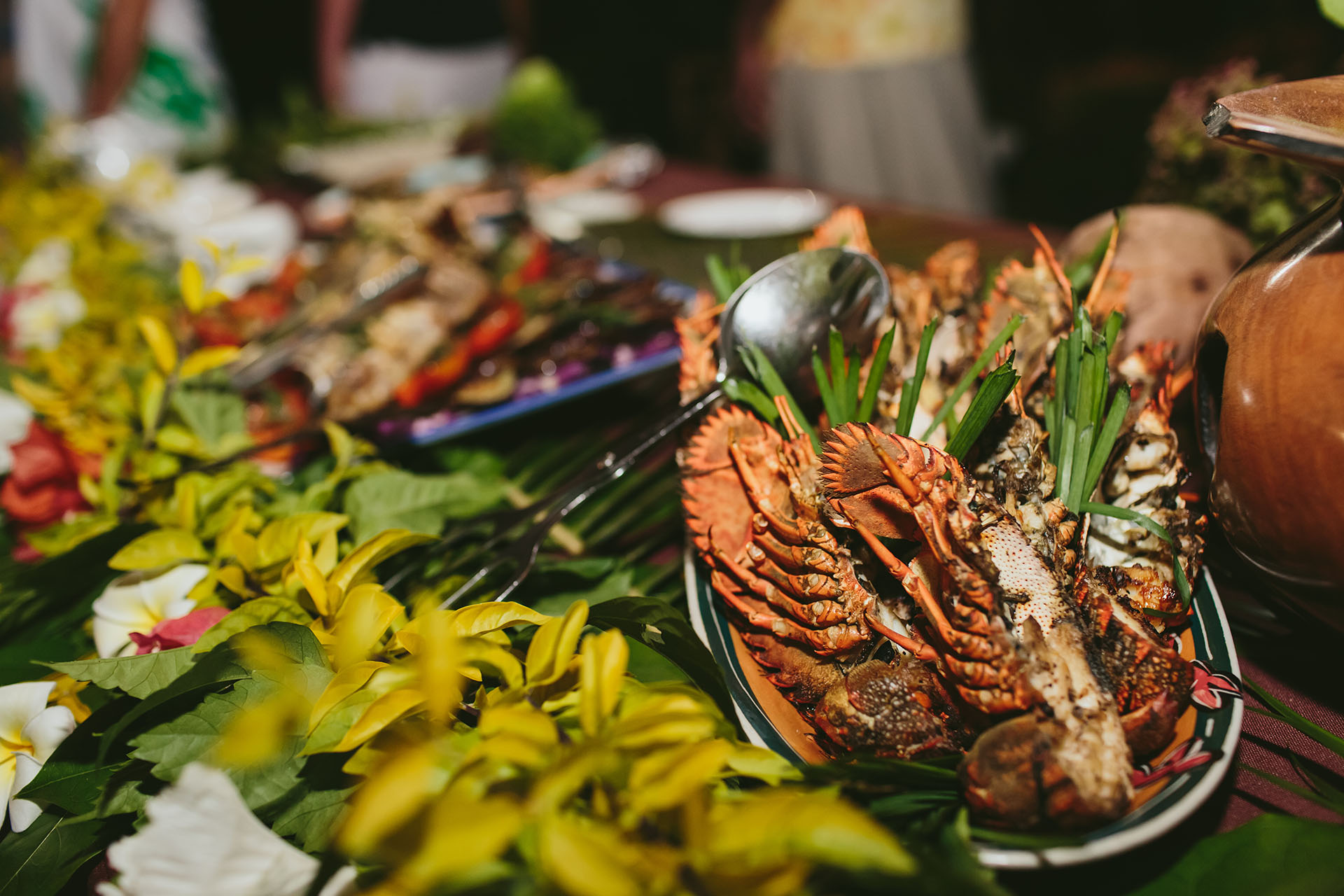 Traditional Fijian dishes featuring fresh seafood, tropical ingredients, and local specialities.